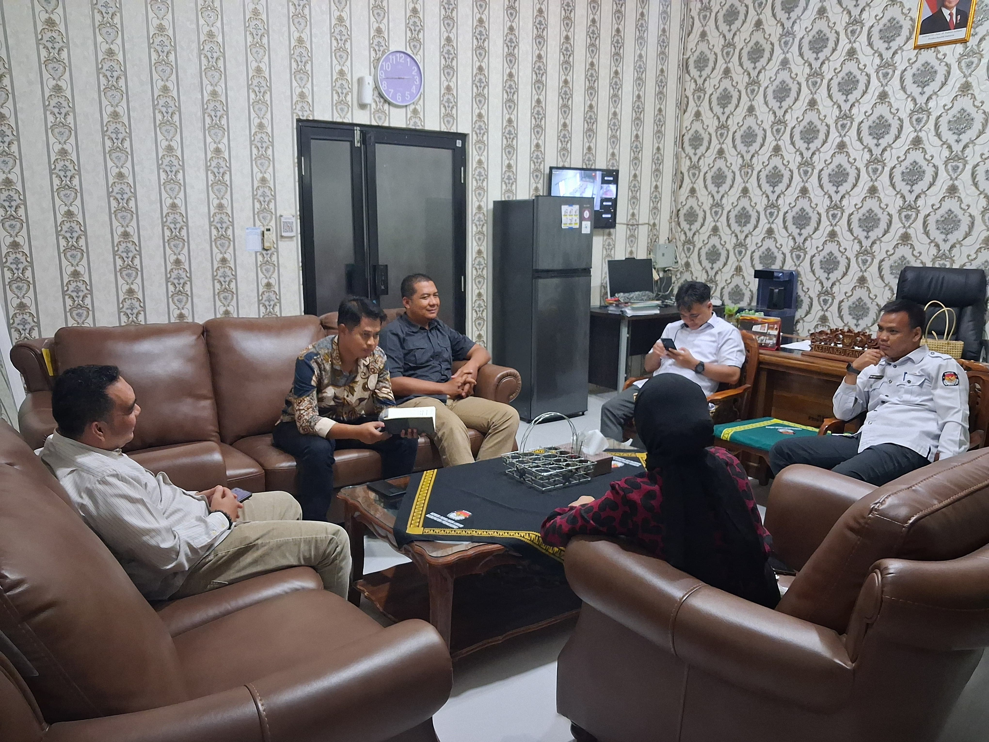 Rapat Pleno Rutin Mingguan 14 juli 2025